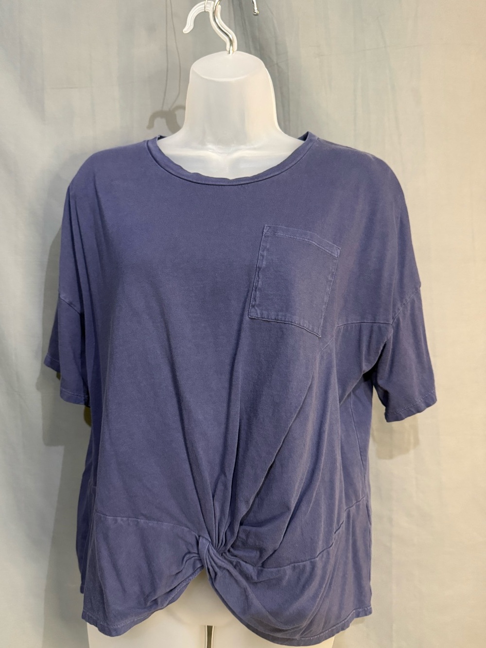 Lucky Brand Size Large Distressed Blue Color - Picture 10 of 11